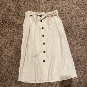 Small Banana Republic Factory midi skirt